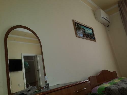 Hostal Ametist Guest House