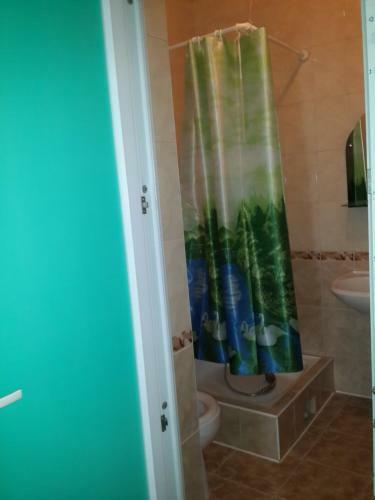 Hostal Ametist Guest House