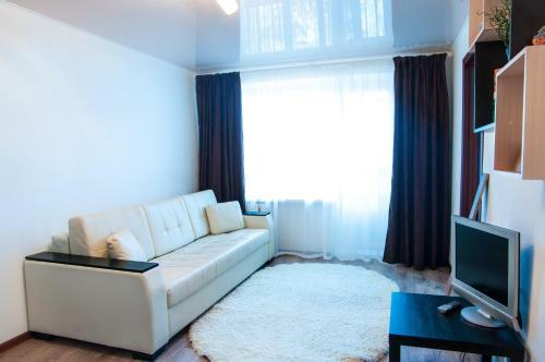 Gosti Magnitki Apartment Suvorova 106