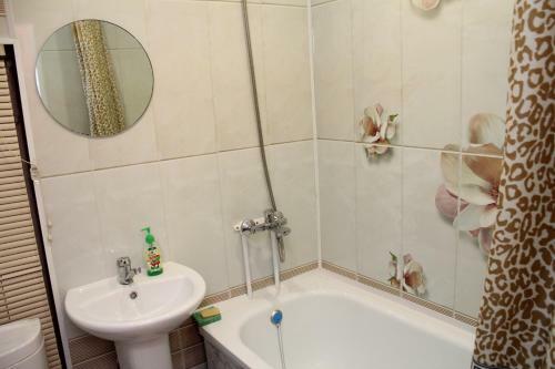 Apartment On Oborina 2