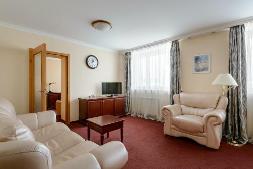 Azimut Hotel Mirny