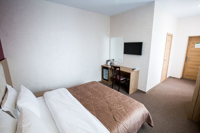 Sky Lux Hotel