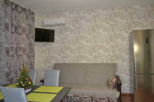 Apartment On Meretskova-volosova 9?