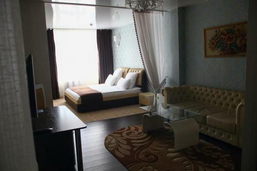 Royal Hotel