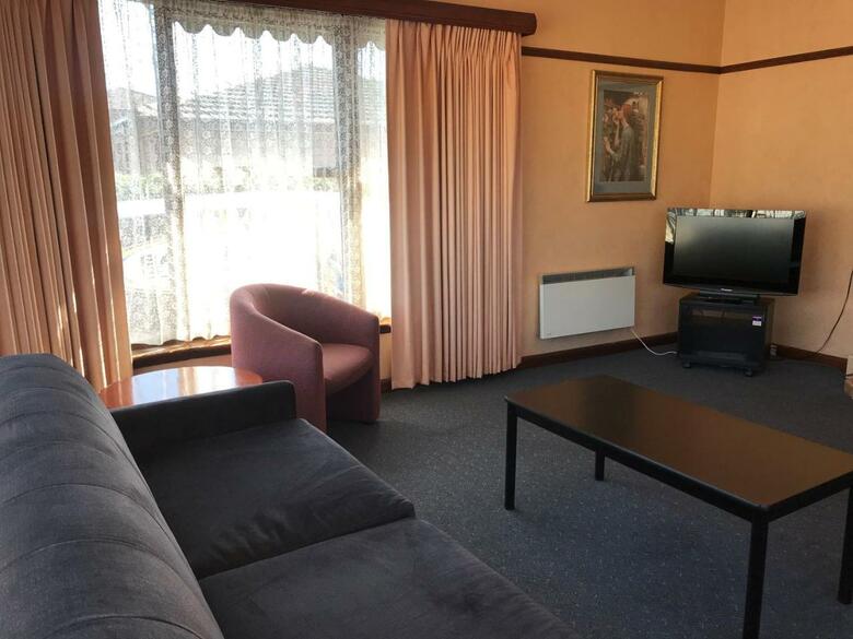 Hotel Sovereign Park Motor Inn