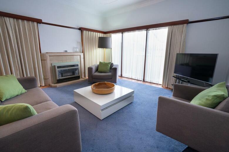 Hotel Sovereign Park Motor Inn