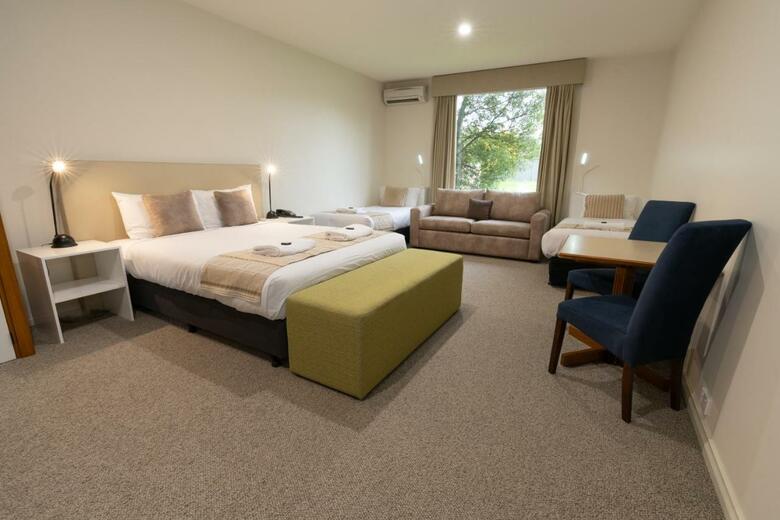 Hotel Sovereign Park Motor Inn