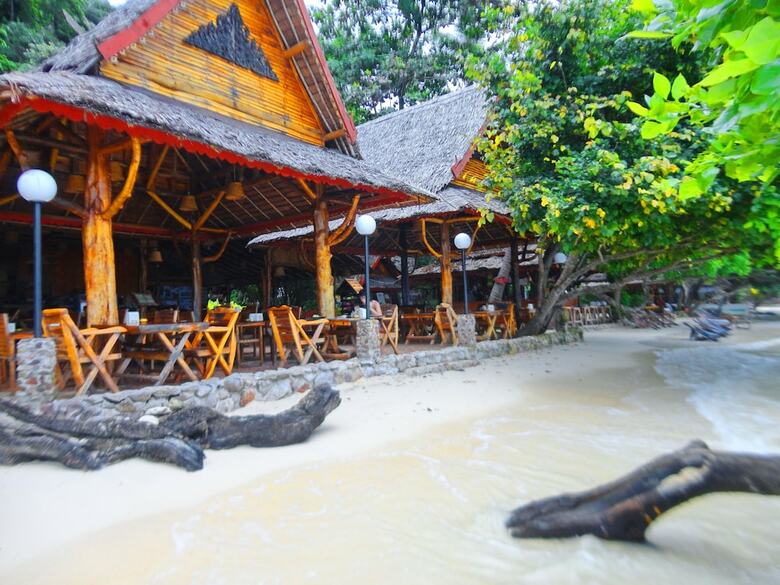 Hotel Phi Phi Relax Beach Resort