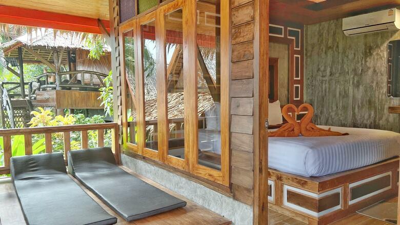 Hotel Phi Phi Relax Beach Resort