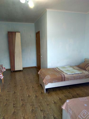 Hostal On Krasnodarskaya Guest House