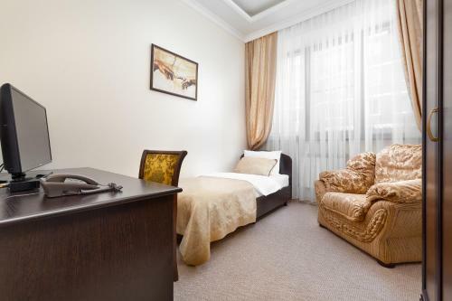 Versailles Hotel