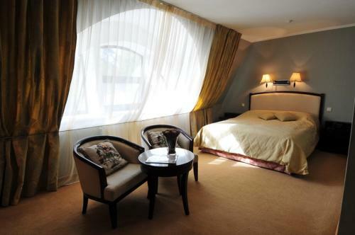 Greenway Park Hotel
