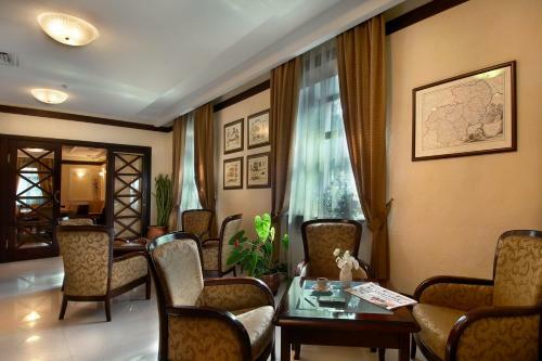 Greenway Park Hotel