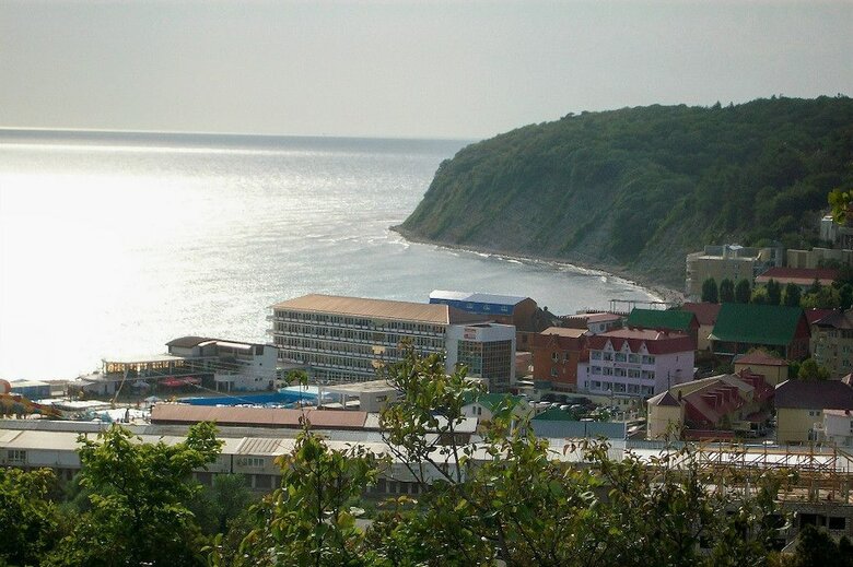 Hostal Kavkaz Hotel