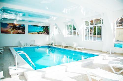 Almaz Hotel