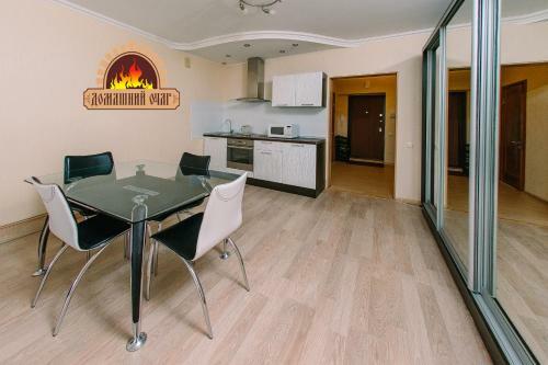City Center Apartment Donetskay 2/2