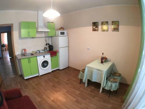 Two Room Apartment Na Razdolnoi