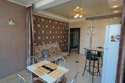 Apartment Vega On Revolutsii 3