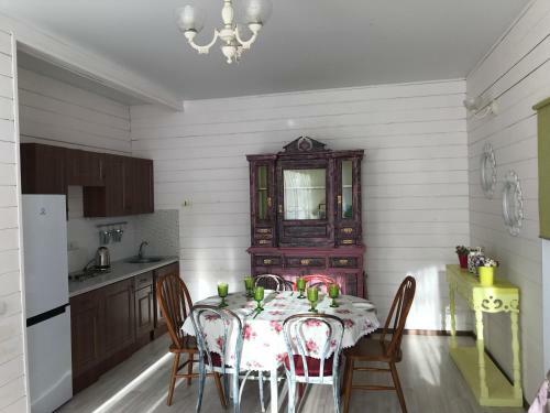 Guest House On Lake Pleshtcheyevo