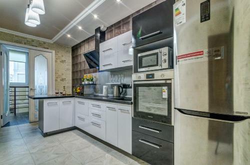 Apartment On Suvorova 161
