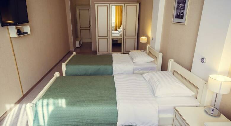 Posada Voyage Hotel