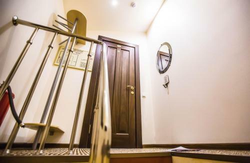 13 Chairs Boutique Hotel