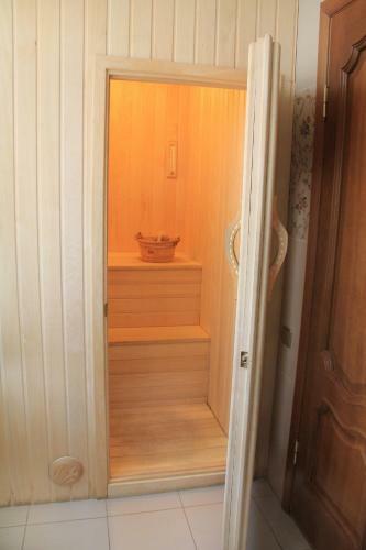 Hotel U Pokrovki Guest House