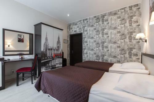 Transit Hotel