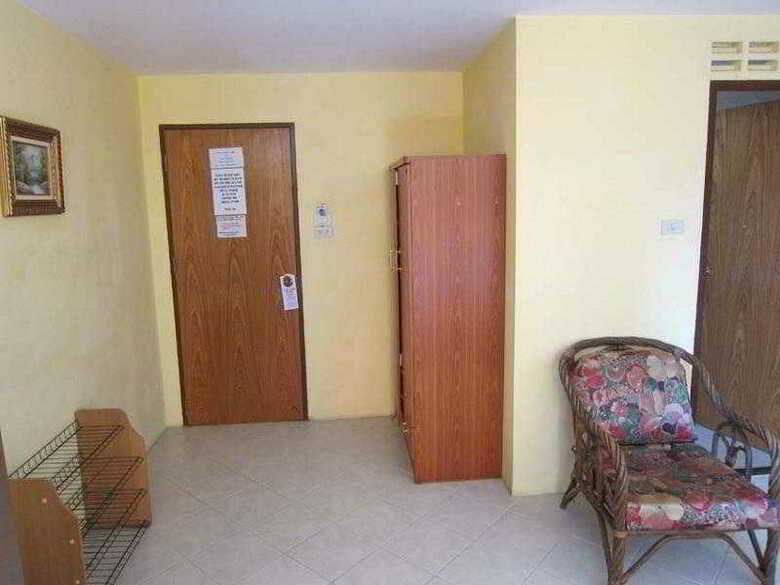 Hotel Robin's Nest Guesthouse