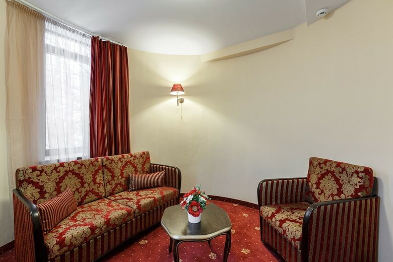 Club Hotel Corona