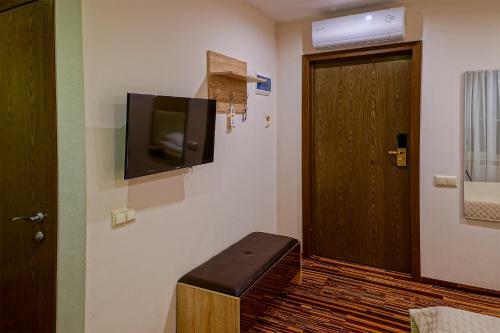 Aragon Hotel