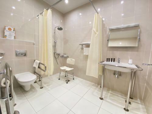 7 Avenue Hotel And Spa