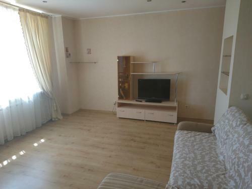 Apartment On Kommunisticheskaia 87