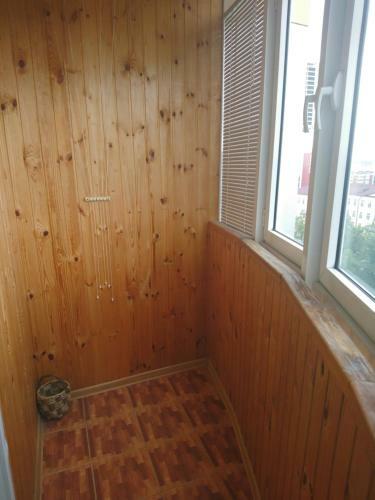 Apartment On Kommunisticheskaia 87