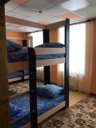 Hostel Den' & Noch'