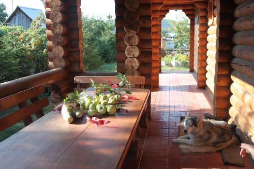 Hostal Guesthouse Usadba