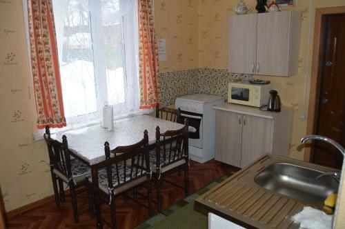 Apartment On Karelskaya 3