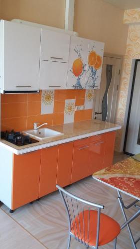 Apartment On Krymskaya 69