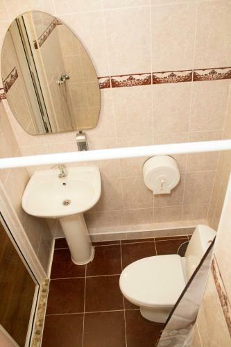 Hostal Saluton