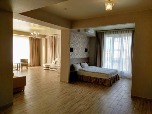 Central Inn Conference Hotel