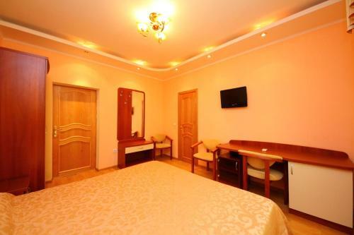 Hostal Guest House Lev