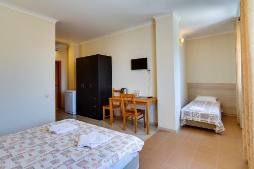 Hostal Laskovyy Bereg Guest House