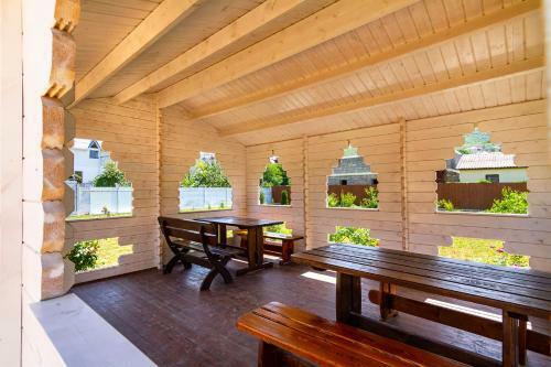 Hostal Laskovyy Bereg Guest House
