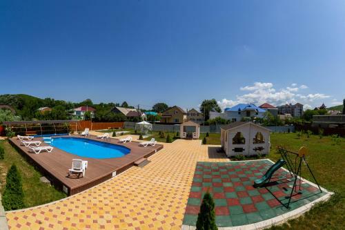 Hostal Laskovyy Bereg Guest House