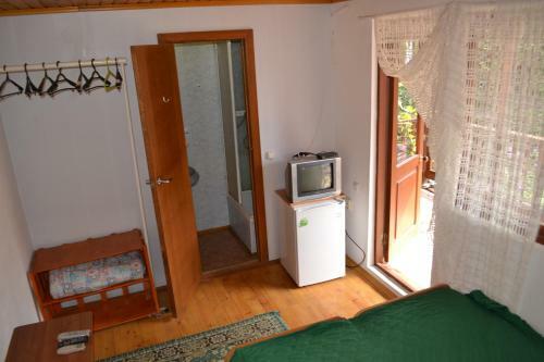 Hostal Cruise Guesthouse