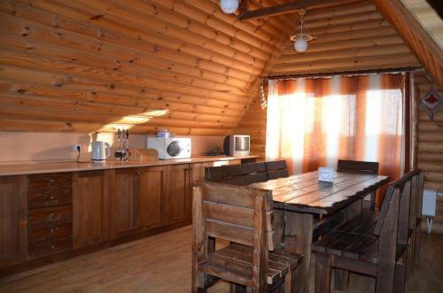 Hostal Shale House