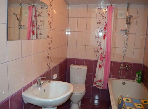 Hostal Viktoria Guest House