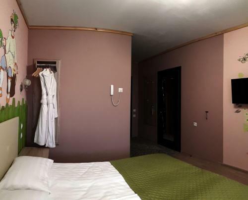 Hostal Guest House 12 Months