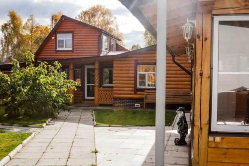 Hostal Alyonushkin Teremok Guest House