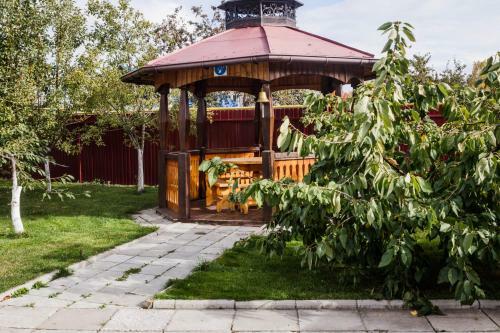 Hostal Alyonushkin Teremok Guest House
